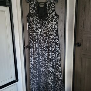 Beautiful Long Dress with a slit on left leg